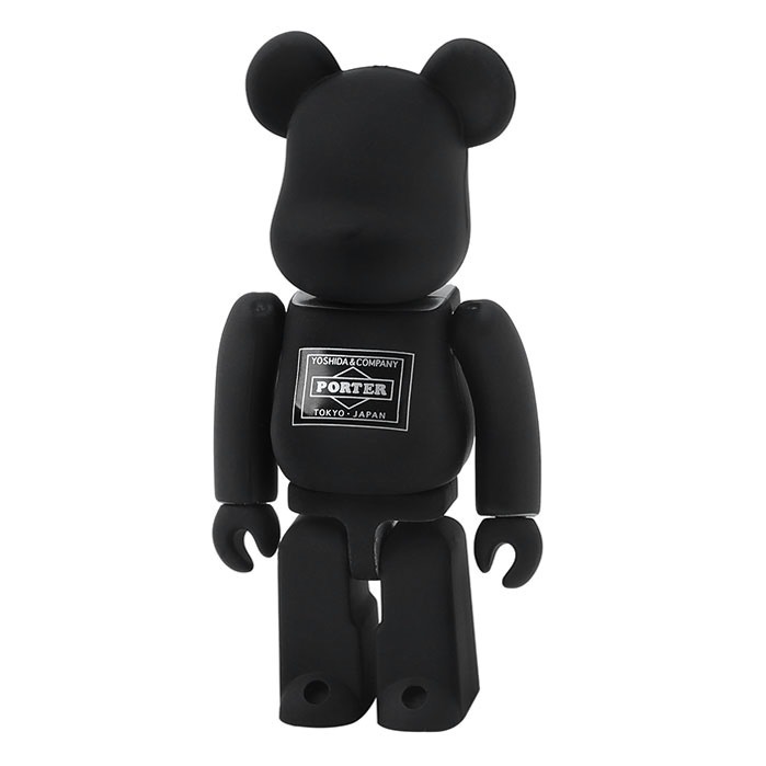 ポーター × ベアブリック ブラック/シルバー 100％ 1,800円＋税
BE@RBRICK TM & (C) 2001-2020 MEDICOM TOY CORPORATION. All rights reserved.