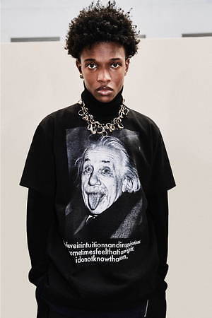 sacai Einstein Tシャツ　値下げ不可