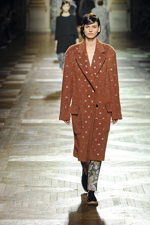 ドリス ヴァン ノッテン(DRIES VAN NOTEN) 2013-14年秋冬ウィメンズコレクション  - 写真28