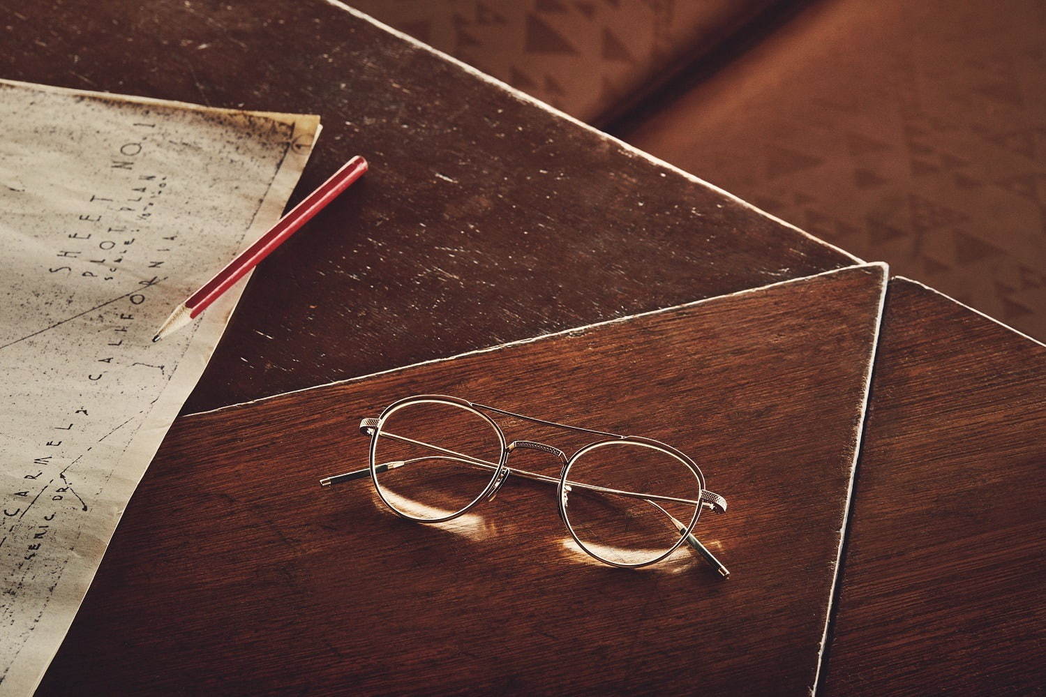 オリバーピープルズ“日本の匠”オマージュの新作アイウェア、日本製チタンフレームのメガネ＆サングラス｜写真18