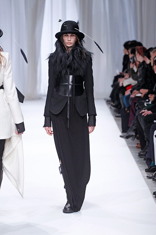 アン ドゥムルメステール 2013-14年秋冬<span>コレクション</span> - 写真24