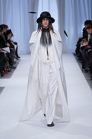 アン ドゥムルメステール(ANN DEMEULEMEESTER) 2013-14年秋冬ウィメンズコレクション  - 写真2