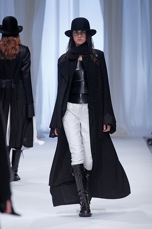 アン ドゥムルメステール(ANN DEMEULEMEESTER) 2013-14年秋冬ウィメンズコレクション  - 写真21
