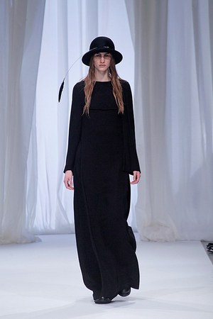 アン ドゥムルメステール(ANN DEMEULEMEESTER) 2013-14年秋冬ウィメンズコレクション  - 写真22