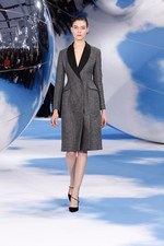 Dior 2013-14年秋冬コレクション - シュールレアリズムとムッシュ ディオールに想いを馳せて｜写真8