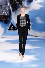 Dior 2013-14年秋冬コレクション - シュールレアリズムとムッシュ ディオールに想いを馳せて｜写真27