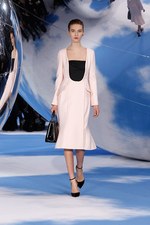 Dior 2013-14年秋冬コレクション - シュールレアリズムとムッシュ ディオールに想いを馳せて｜写真34