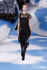 Dior 2013-14年秋冬コレクション - シュールレアリズムとムッシュ ディオールに想いを馳せて｜写真47