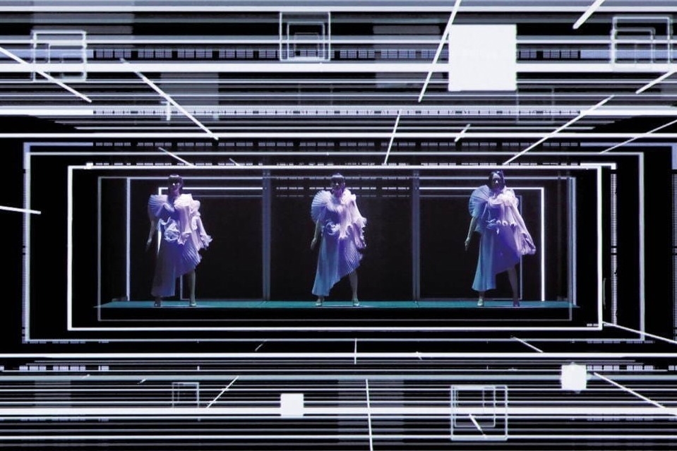 Perfumeのライブ「Reframe 2019」劇場で公開、最新技術による新感覚ライブを映画館で｜写真0