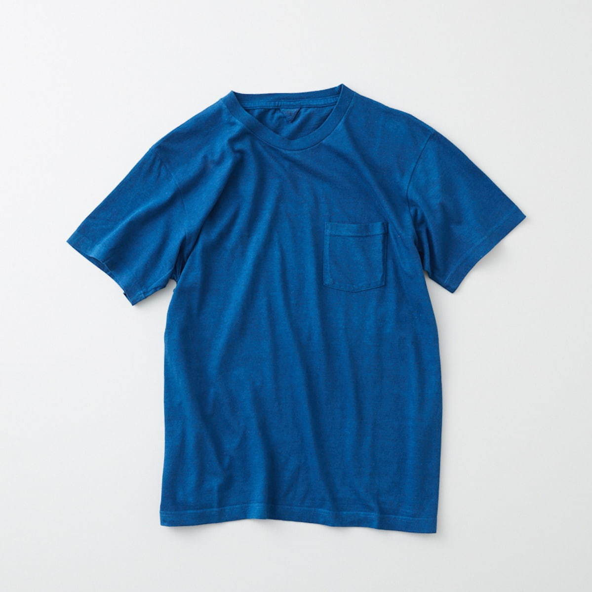 フィルメランジェ×藍染め職人集団リトマスの“タイダイ”Tシャツ、ジーンズのように経年変化｜写真16