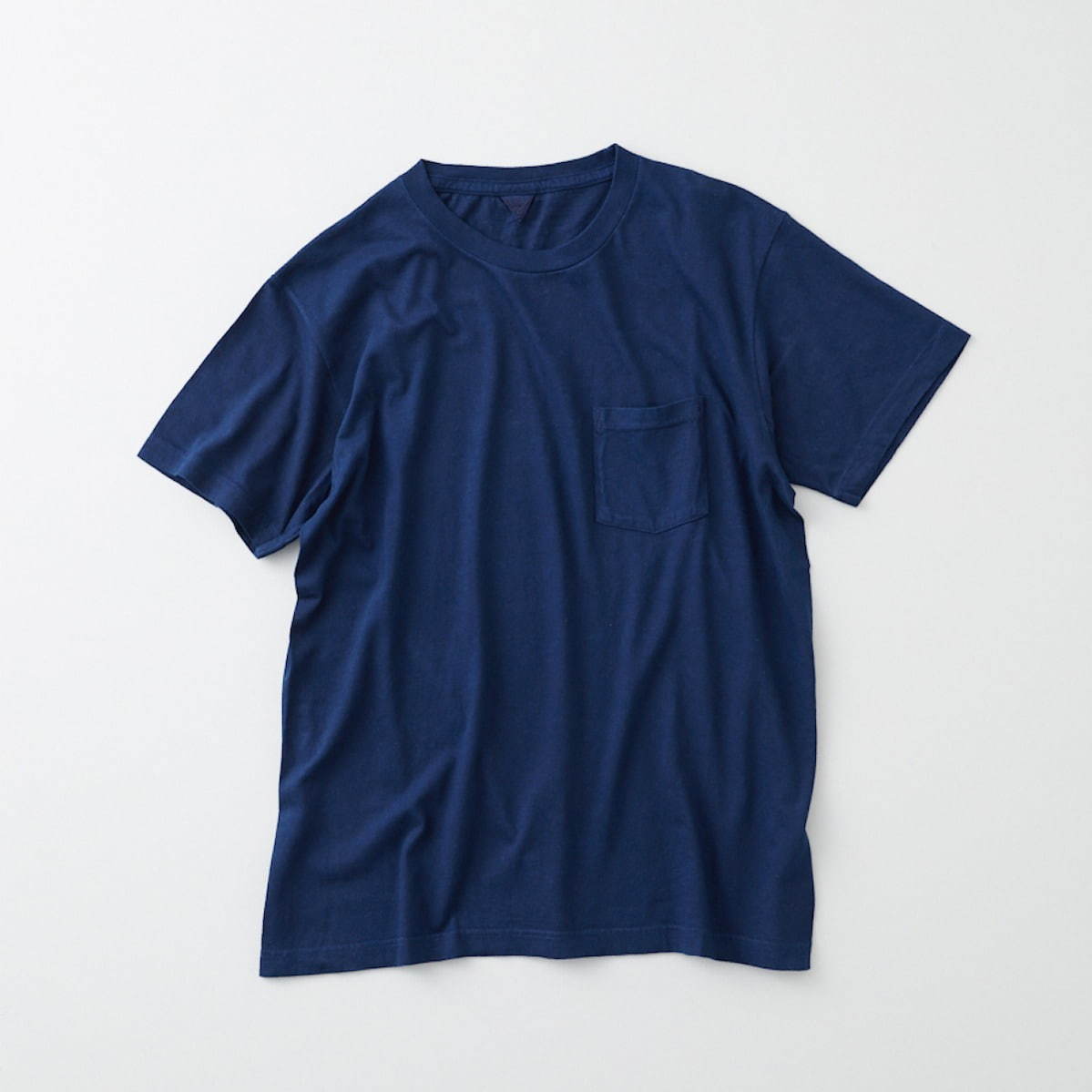 フィルメランジェ×藍染め職人集団リトマスの“タイダイ”Tシャツ、ジーンズのように経年変化｜写真17