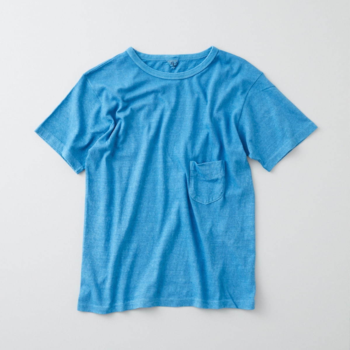 フィルメランジェ×藍染め職人集団リトマスの“タイダイ”Tシャツ、ジーンズのように経年変化｜写真6