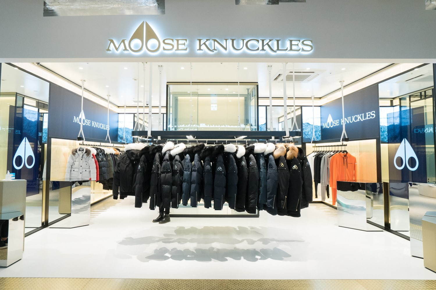 ムースナックルズ(MOOSE KNUCKLES) ムースナックルズ｜写真1