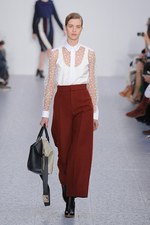 クロエ(Chloé) 2013-14年秋冬コレクション - 秘められた少女性と意志の強さを込めて｜写真8