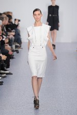 クロエ(Chloé) 2013-14年秋冬コレクション - 秘められた少女性と意志の強さを込めて｜写真15