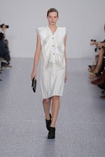 クロエ(Chloé) 2013-14年秋冬コレクション - 秘められた少女性と意志の強さを込めて｜写真37