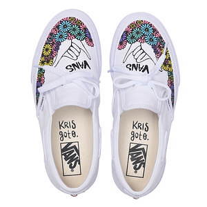 VANS、鮮やか“ハワイアンレイ”のスリッポンスニーカー＆バッグ - クリス・ゴトウとコラボ｜写真1