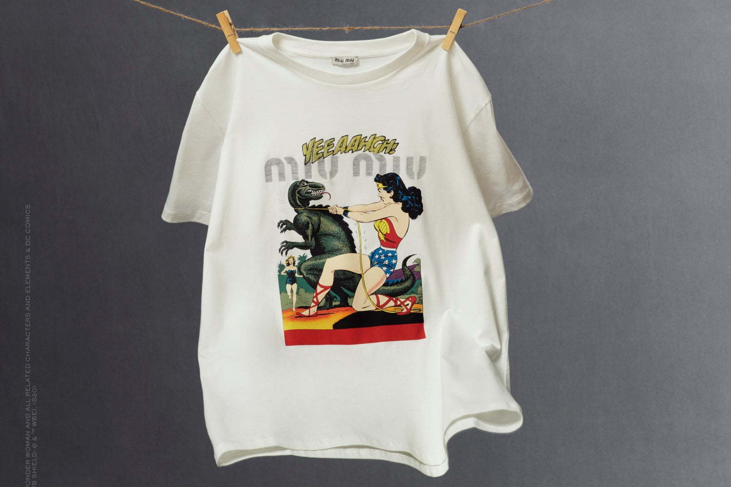 ミュウミュウ新作Tシャツ、ショートフィルムプロジェクト「女性たちの