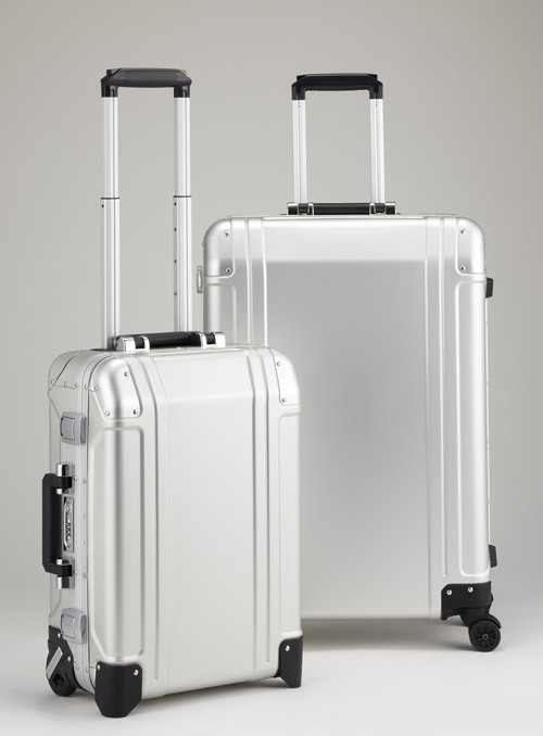 ゼロハリバートンのスーツケースに注目の新モデル「ZR-Geo(ジオ)」登場