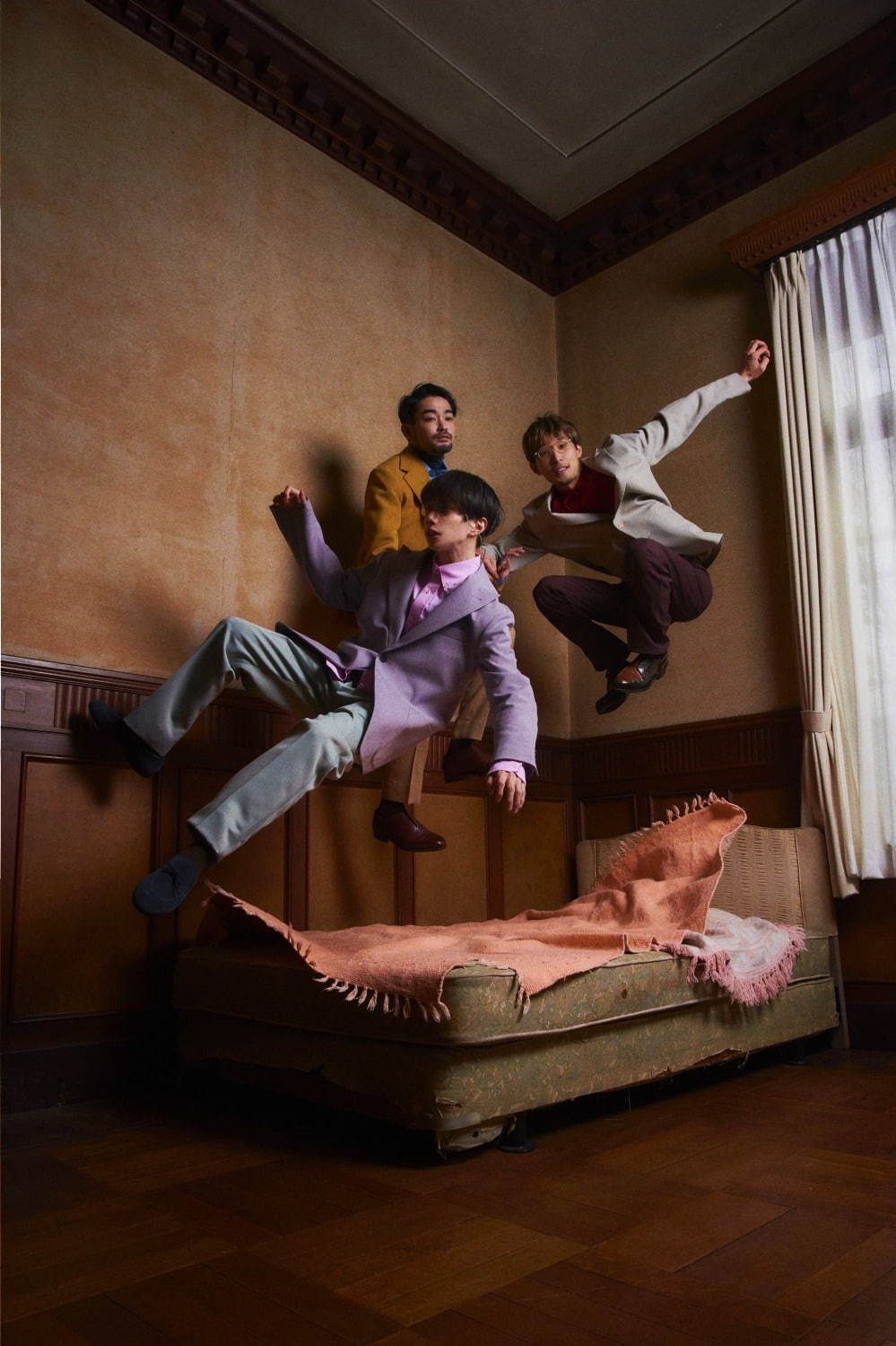 LUCKY TAPESの新曲「BLUE feat.kojikoji」夏のチルアウトソング