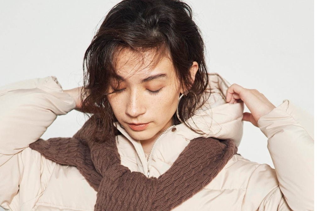 スナイデル20年秋の新作 - 水玉模様のボウタイブラウス＆ざっくり編みのビッグニットなど