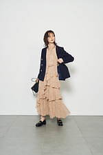 スナイデル20年秋の新作 - 水玉模様のボウタイブラウス＆ざっくり編みのビッグニットなど｜写真2