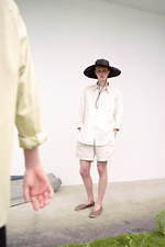 オーラリー 2021年春夏コレクション - 〈彼方〉へ──熱帯への旅｜写真51