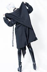 アリスアウアア 2020年秋冬コレクション - 記憶の手触り、波打つ時間の襞｜写真12