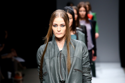 アリウナ・スール 2013-14年秋冬 ウィメンズ