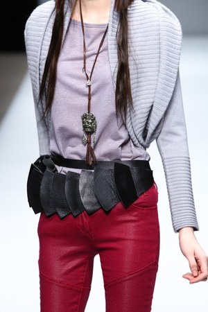 アリウナ・スール(ARIUNAA SURI) 2013-14年秋冬ウィメンズコレクション  - 写真27