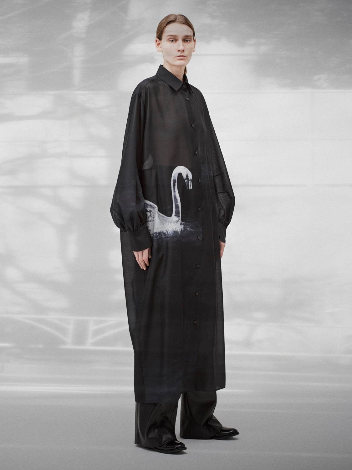 タロウ ホリウチ 2020年秋冬コレクション - 漆黒に浮かび上がる