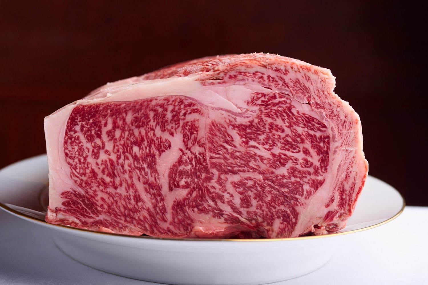人気ステーキ店の哥利歐監修、和焼肉レストラン「純但馬牛 美方」グランスタ東京にオープン｜写真1