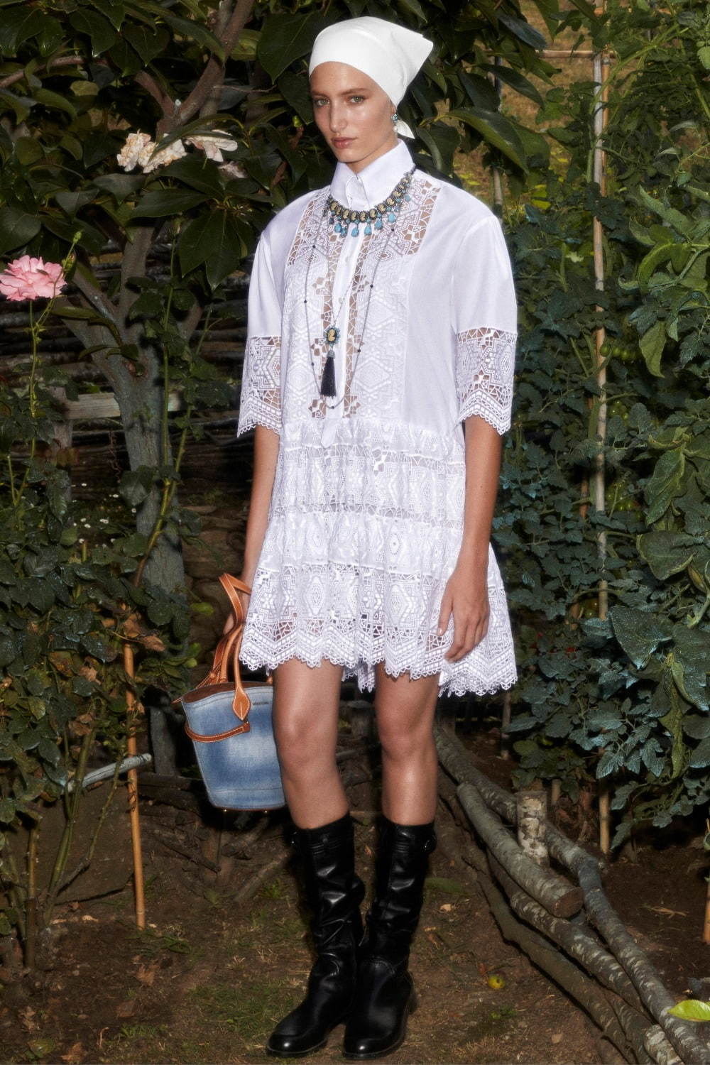 エルマンノ シェルヴィーノ 2021年リゾート｜female 