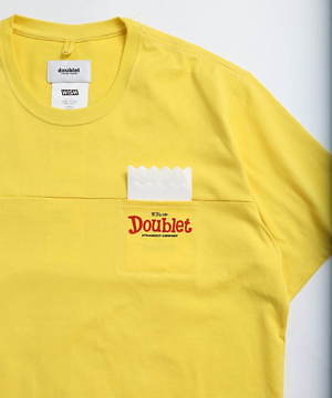 ダブレット×ウィズム“ファミレス”ユニフォーム風Tシャツ、紙ナプキン風ハンカチのプレゼントも|写真11