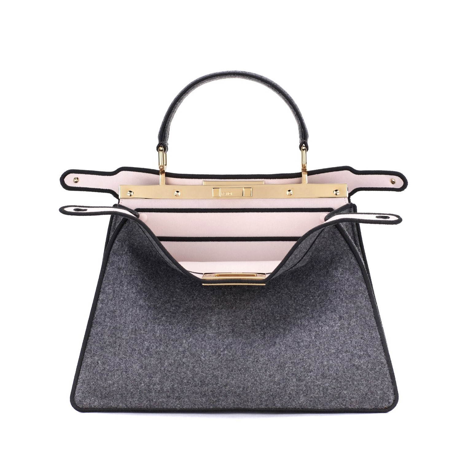 FENDI ピーカーブー アイシーユー