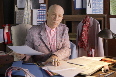 ジョン・マルコヴィッチ、自身のブランドでメンズビーチウエアのカプセルコレクション