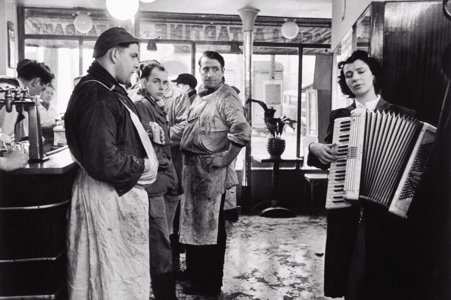 写真家ロベール・ドアノー“パリの音楽”をテーマとした展覧会、美術館「えき」KYOTOで