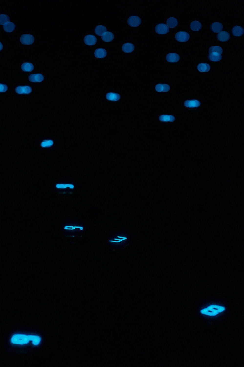 宮島達男《地の天》1996年 千葉市美術館蔵 Photo by Nobutada Omote