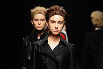 ヤストシ エズミ(Yasutoshi Ezumi) 2013-14年秋冬コレクション - フェミニンとマスキュリンの交わる新たな女性像