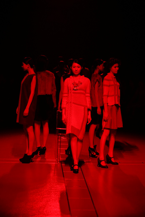 エモモナキア 2013-14年秋冬<span>コレクション</span> - 写真25