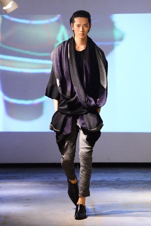 エトヴァス ボネゲ(Etw.Vonneguet) 2013-14年秋冬ウィメンズ&メンズコレクション  - 写真14