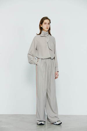 グラフペーパー(Graphpaper) 2020-21年秋冬ウィメンズコレクション  - 写真1