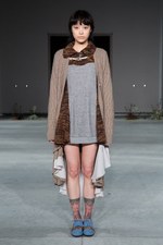インプロセス(IN-PROCESS) 2013-14年秋冬コレクション - 過去の記憶を紡ぐ洋服たち｜写真2