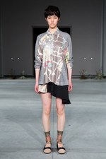 インプロセス(IN-PROCESS) 2013-14年秋冬コレクション - 過去の記憶を紡ぐ洋服たち｜写真7