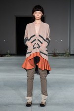 インプロセス(IN-PROCESS) 2013-14年秋冬コレクション - 過去の記憶を紡ぐ洋服たち｜写真16