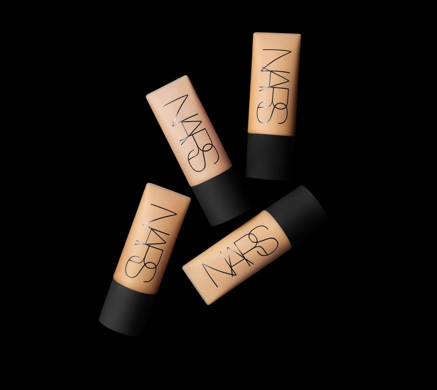 NARS“ソフトマット肌”が叶う新作リキッドファンデ、崩れ＆テカリ知らずのナチュラルマット｜写真1