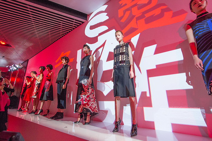 写真28/31｜ヴィヴィアン タム(VIVIENNE TAM) 2013-14年秋冬