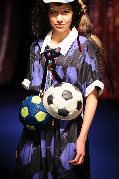 メルシーボークー、 2013-14年秋冬<span>コレクション</span> - 写真11