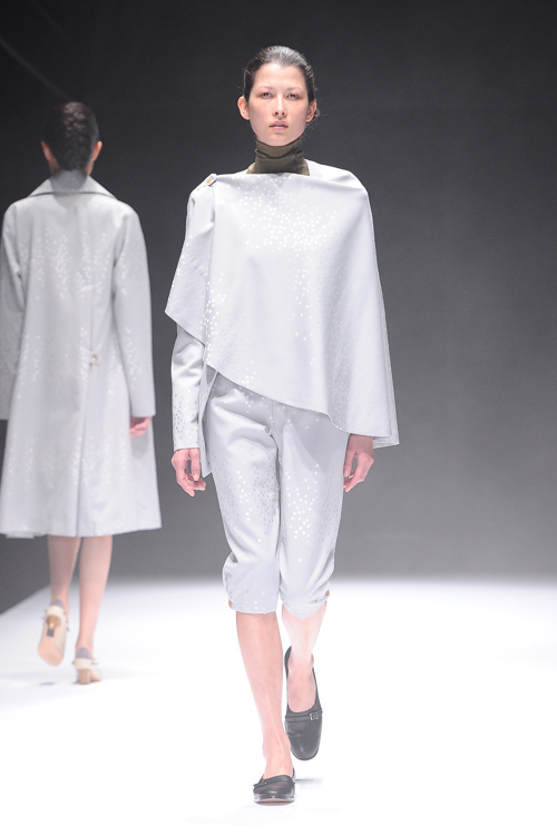 まとふ 2013-14年秋冬<span>コレクション</span> - 写真10