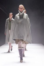 まとふ(matohu) 2013-14年秋冬コレクション - 間から生まれる、日本の美意識｜写真1